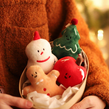 Daily White | Snowman Plush Charm